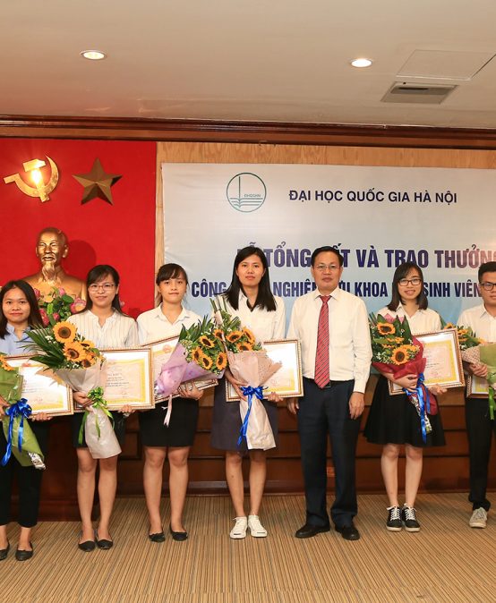 Ba công trình của Trường Đại học Công nghệ giành Giải thưởng sinh viên nghiên cứu khoa học cấp ĐHQGHN năm 2017