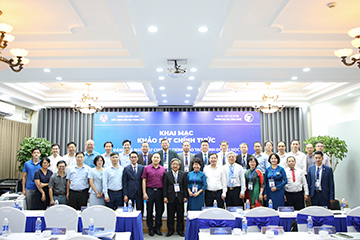 Khai mạc khảo sát chính thức đánh giá ngoài 7 chương trình đào tạo trình độ đại học của Trường Đại học Công nghệ, Đại học Quốc gia Hà Nội Khai mạc khảo sát chính thức đánh giá ngoài 7 chương trình đào tạo trình độ đại học của Trường Đại học Công nghệ, Đại học Quốc gia Hà Nội
