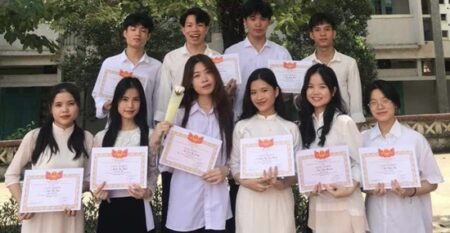 E9445C6D-BDED-4A84-8