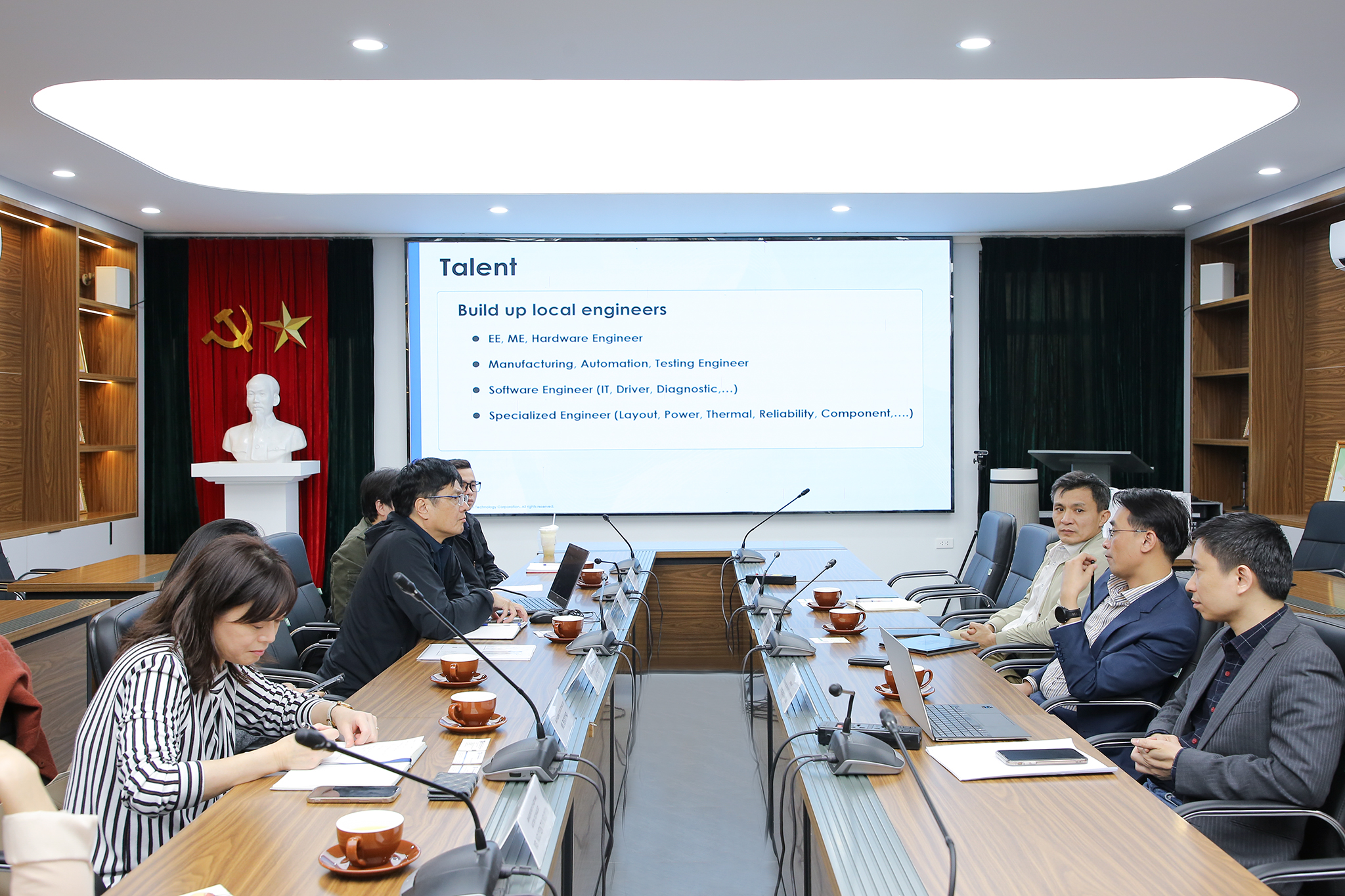 Trường Đại học Công nghệ hợp tác đào tạo, tuyển dụng với Công ty Accton Technology