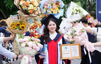 Nữ sinh Khoa học máy tính tốt nghiệp thủ khoa Đại học Công nghệ
