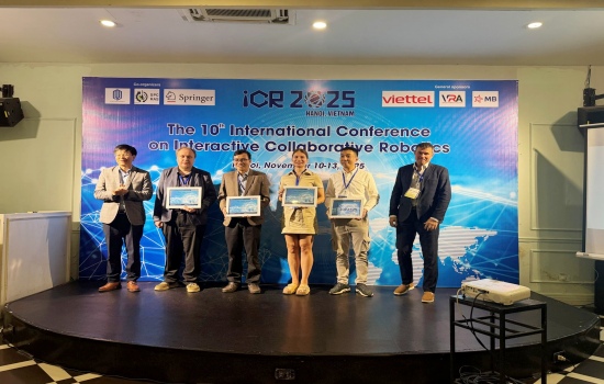 Bài báo “Optimizing Contact Positioning Configuration of Multi-Robot System for Object Manipulation and Transportation” đạt giải thưởng bài báo xuất sắc tại Hội nghị quốc tế lần thứ 10 về robot tương tác và cộng tác