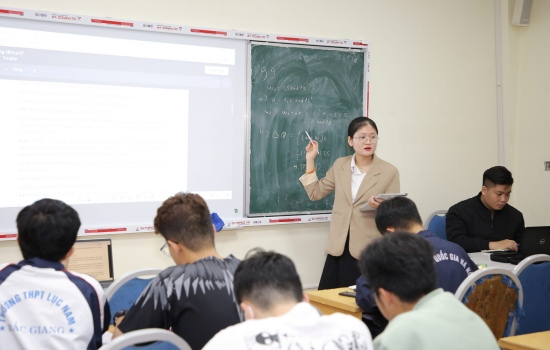 UET triển khai chương trình hỗ trợ học tập: Kết nối ba tầng học thuật, đồng hành cùng sinh viên K70