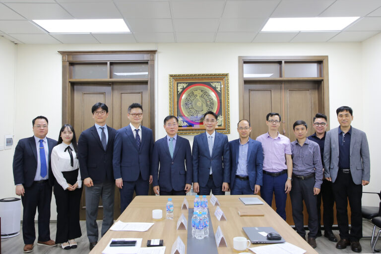 Trường ĐH Công nghệ trở thành đối tác chiến lược toàn diện của Phòng Thương mại và Công nghiệp Hàn Quốc