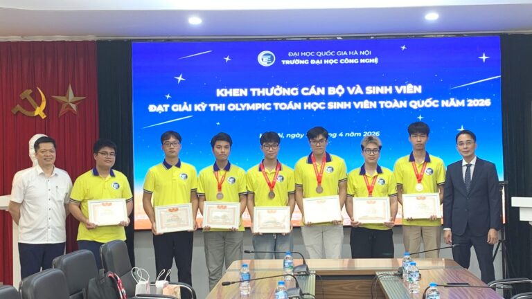Trường Đại học Công nghệ khen thưởng giảng viên hướng dẫn và sinh viên đạt giải kỳ thi Olympic Toán học sinh viên toàn quốc năm 2026