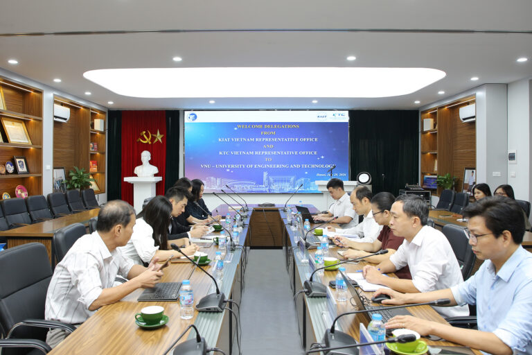 Trường Đại học Công nghệ tăng cường hợp tác với Hàn Quốc xây dựng Phòng thử nghiệm pin EV (VILAS) hướng tới Trung tâm nghiên cứu, phát triển và thử nghiệm pin EV tại Việt Nam